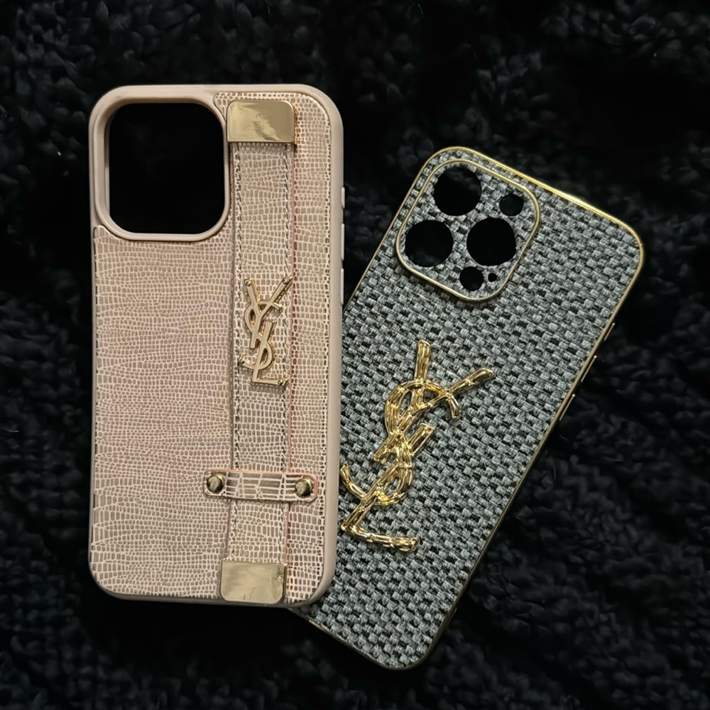 iPhone pro max case w/handle stand